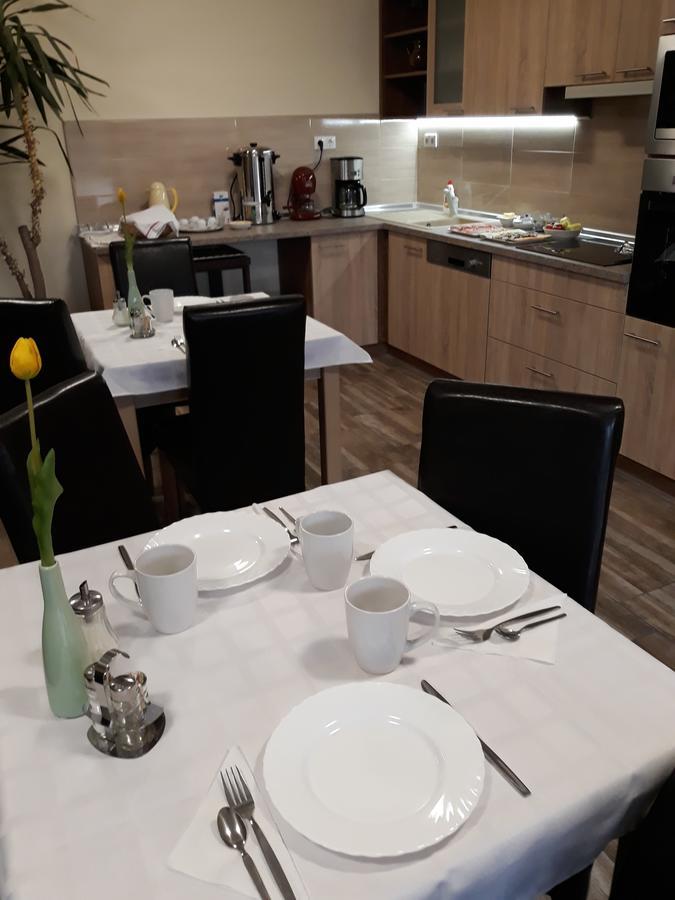 Csipkehaz Apartman Cserkeszőlő Exterior foto
